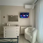 La Terrazza Di Mariel Apartman